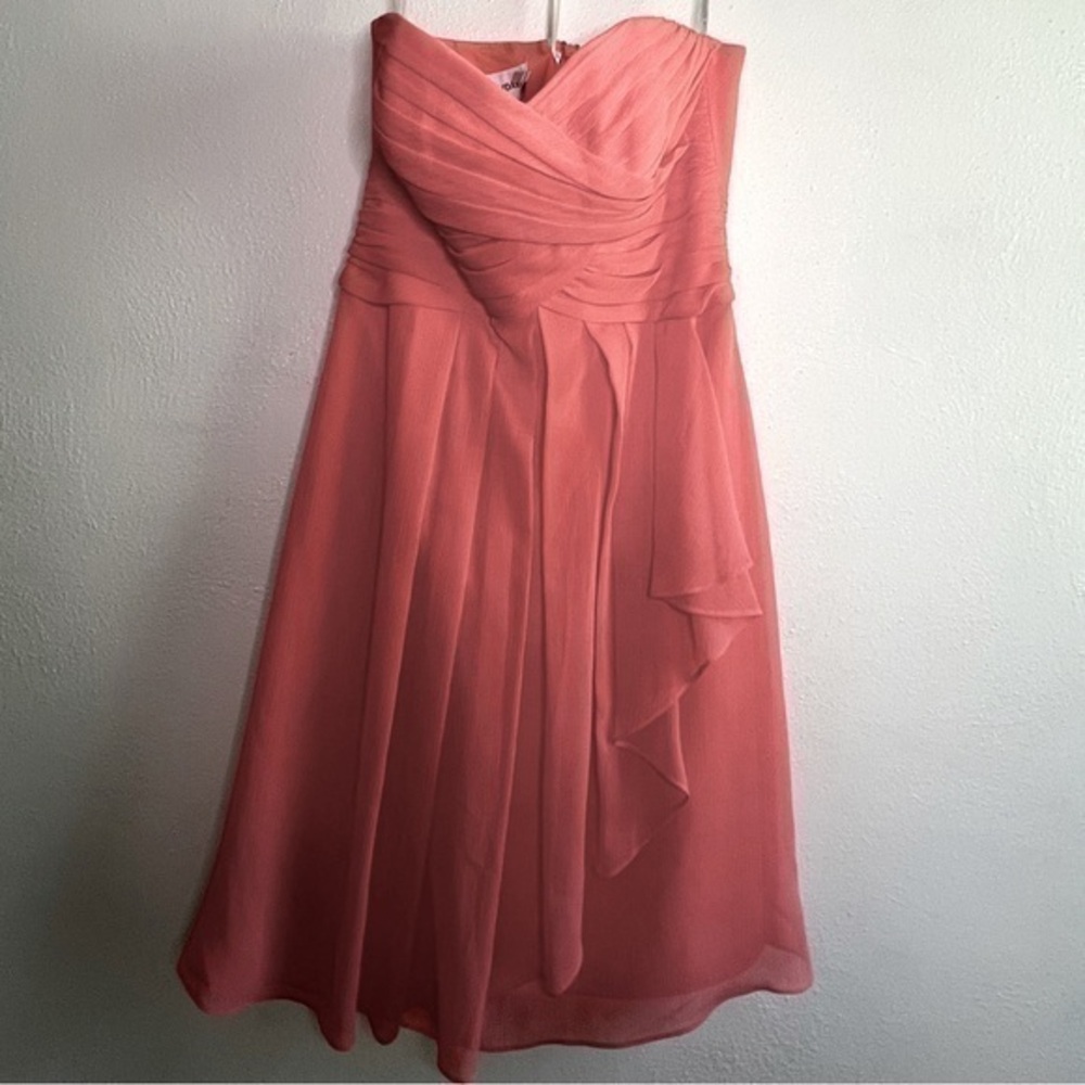 David’s Bridal petal pink strapless dress. Sz 6. Preowned. Like new.